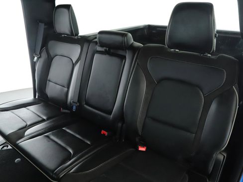 Used 2024 RAM 1500 Laramie image 6