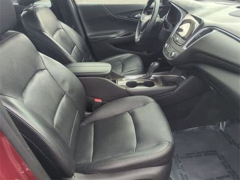 Used 2016 Chevrolet Malibu Premier w/ Driver Confidence Package II image 21