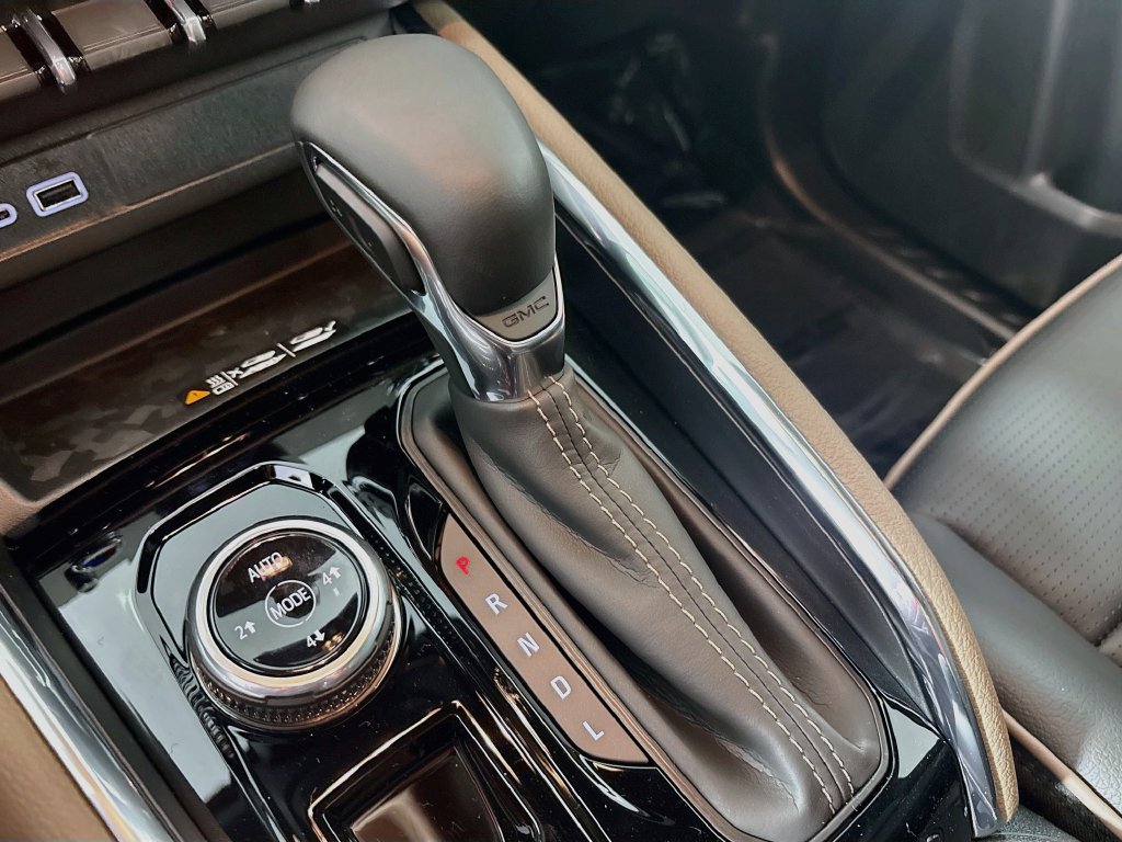 New 2026 GMC Canyon Denali AWD/4WD image 17