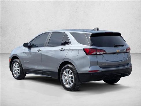 Used 2024 Chevrolet Equinox LS w/ LS Convenience Package image 8