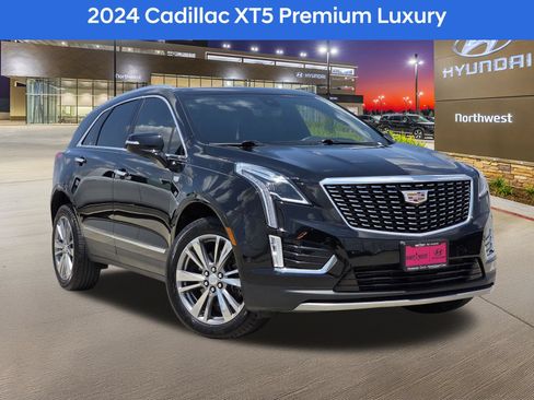 Used 2024 Cadillac XT5 Premium Luxury w/ Technology Package FWD image 1