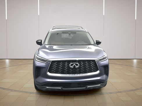 Used 2025 INFINITI QX60 Sensory AWD/4WD image 2