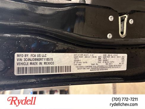 Used 2024 Jeep Compass Latitude image 22