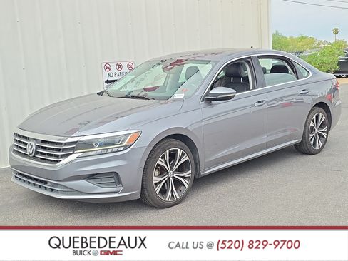 Used 2020 Volkswagen Passat 2.0T SEL FWD image 3