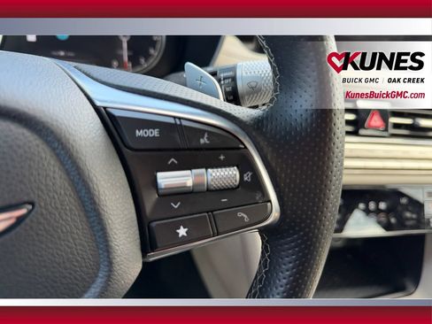 Used 2025 Genesis G70 2.5T AWD/4WD image 31