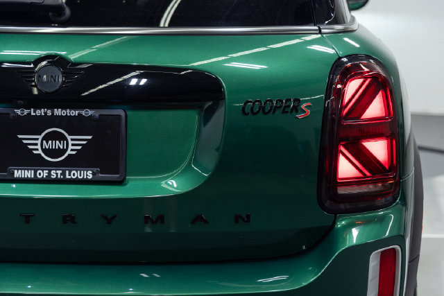 Certified 2023 MINI Cooper Countryman S AWD/4WD image 8