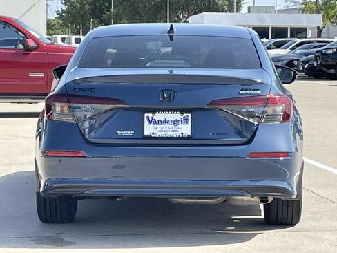 Used 2025 Honda Civic Sport Touring image 5