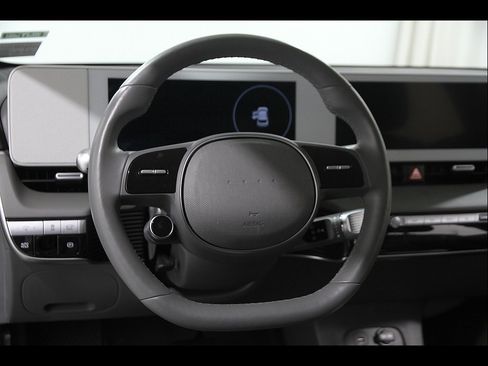 Certified 2024 Hyundai Ioniq 5 SEL AWD/4WD image 7