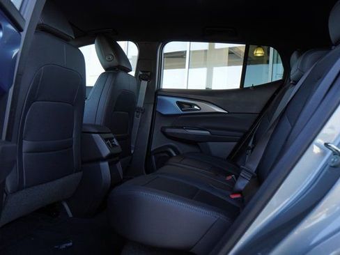 New 2025 Chevrolet Equinox EV LT FWD image 25