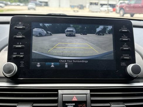 Used 2019 Honda Accord Sport image 19
