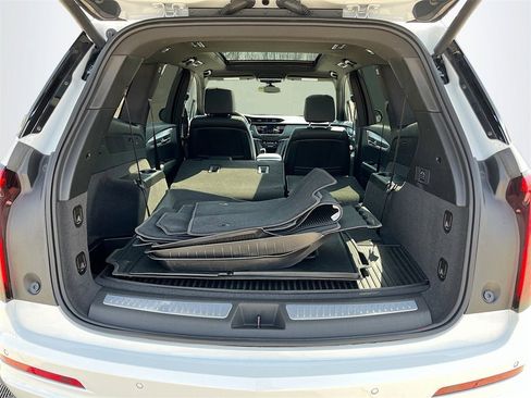 New 2025 Cadillac XT6 Luxury w/ LPO, Floor Liner Package image 19
