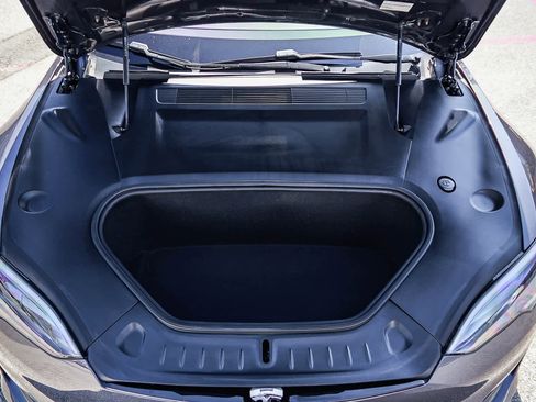 Used 2022 Tesla Model S Plaid image 28