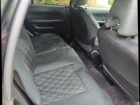 Used 2005 Honda CR-V EX image 17
