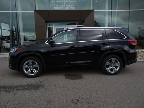 Used 2019 Toyota Highlander Limited AWD/4WD image 2