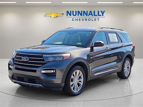 Used 2020 Ford Explorer XLT w/ Equipment Group 202A image 1