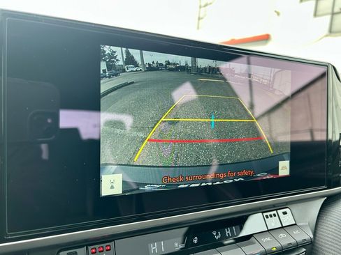 New 2026 Toyota Camry Hybrid image 23