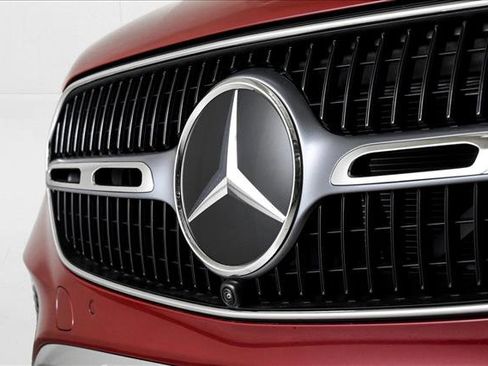 New 2025 Mercedes-Benz GLC 350e 4MATIC image 3