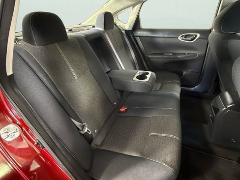 Used 2014 Nissan Sentra S image 28