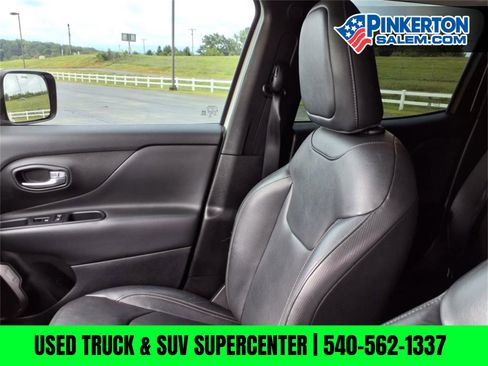 Used 2019 Jeep Renegade Limited w/ UConnect 8.4 Nav Group image 30