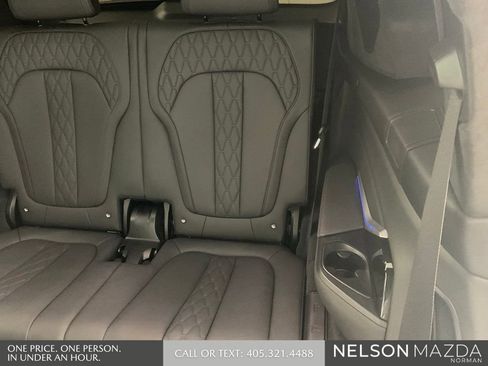 Used 2022 BMW X7 M50i w/ Luxury Seating Package AWD/4WD image 30