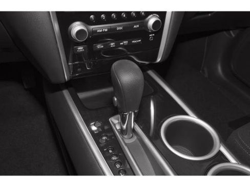 Used 2015 Nissan Pathfinder S image 14