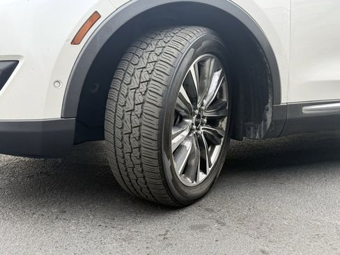 Used 2016 Lincoln MKX Reserve w/ Technology Package image 33