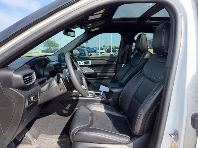 Used 2024 Ford Explorer ST w/ Equipment Group 401A AWD/4WD image 13