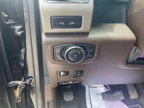 Used 2022 Ford F350 King Ranch w/ King Ranch Ultimate Package AWD/4WD image 25