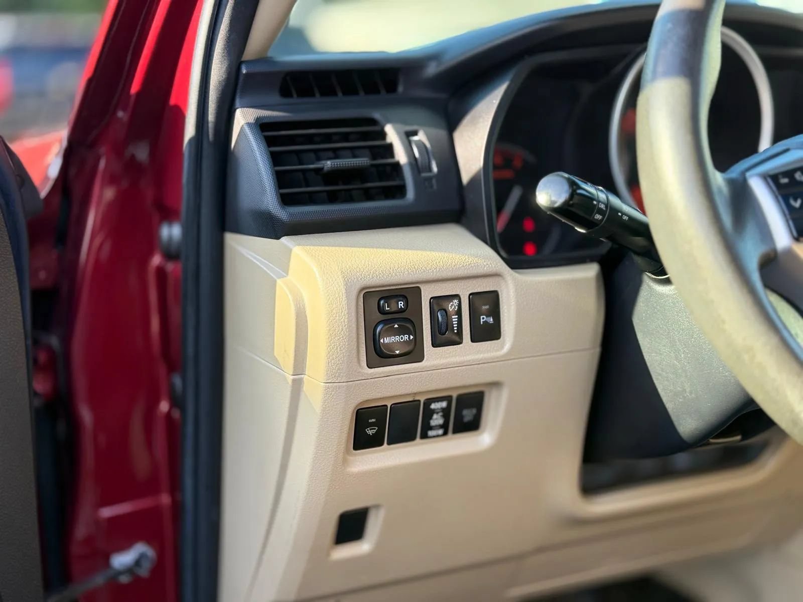 Used 2013 Toyota 4Runner SR5 w/ Convenience Pkg AWD/4WD image 10