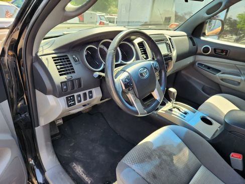 Used 2015 Toyota Tacoma 4x4 Double Cab w/ SR5 Package image 14