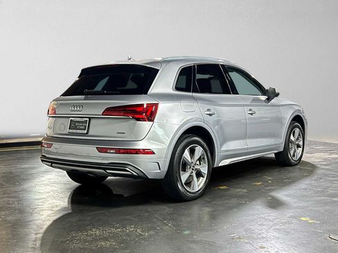 Used 2023 Audi Q5 2.0T Premium Plus w/ Premium Plus Package AWD/4WD image 3