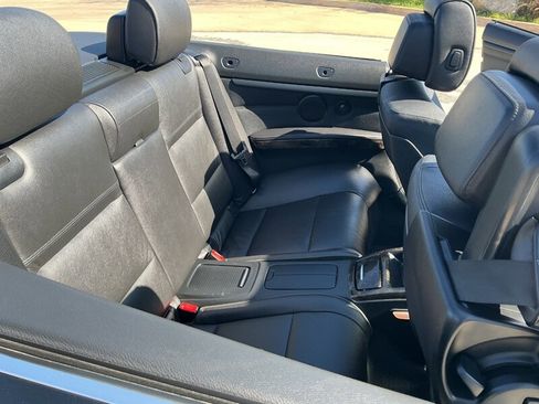 Used 2009 BMW 335i Convertible image 34
