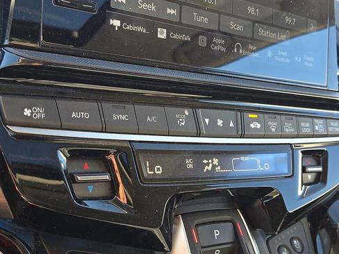 Used 2025 Honda Odyssey Elite image 23