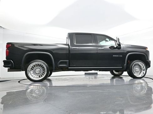 Used 2022 Chevrolet Silverado 2500 High Country w/ Z71 Off-Road Package AWD/4WD image 56