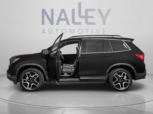 Used 2023 Honda Passport EX-L image 2