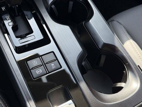 New 2026 Subaru Outback Limited AWD/4WD image 25
