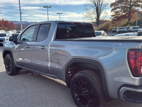 Used 2023 GMC Sierra 1500 Elevation image 11
