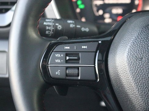 Used 2025 Honda Pilot Black Edition image 21