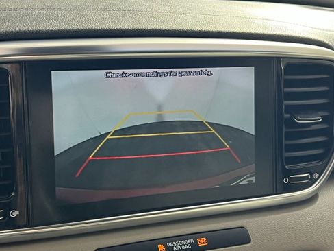 Used 2021 Kia Sportage EX image 22