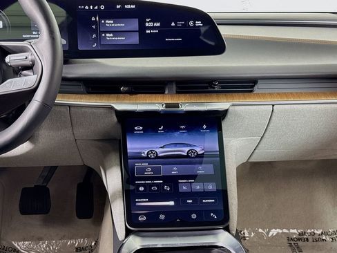 Used 2024 Lucid Air Pure RWD image 11