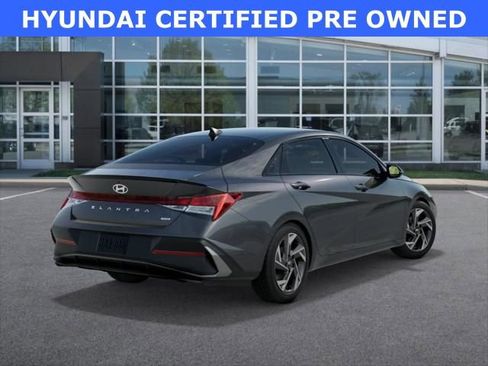 Certified 2025 Hyundai Elantra SEL image 4