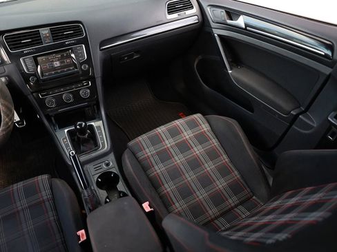 Used 2015 Volkswagen GTI S image 27