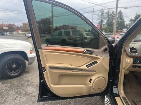 Used 2009 Mercedes-Benz GL 450 4MATIC image 11