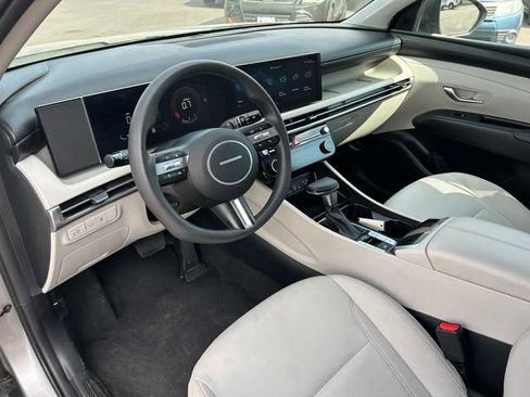 Used 2025 Hyundai Tucson SEL FWD image 26