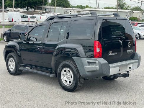 Used 2015 Nissan Xterra X RWD image 5