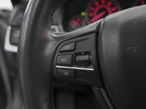 Used 2011 BMW 550i Sedan image 23