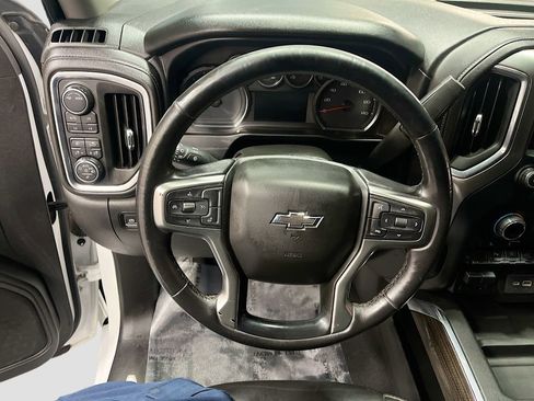 Used 2020 Chevrolet Silverado 1500 LT Trail Boss image 11