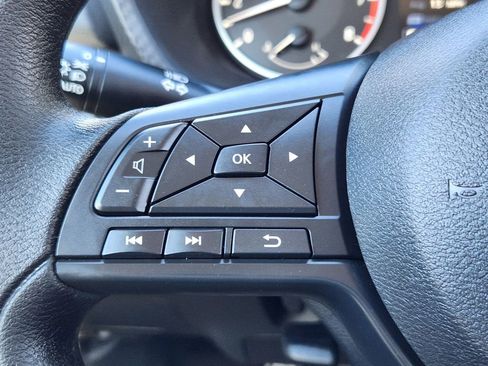 Used 2025 Nissan Sentra S image 18