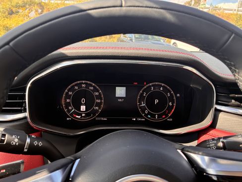 Used 2026 Jaguar F-PACE R-Dynamic S image 13