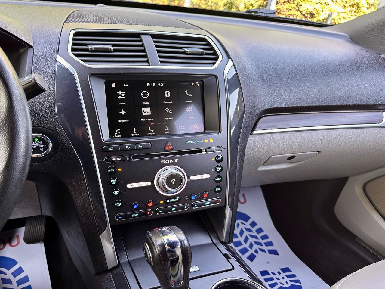 Used 2018 Ford Explorer Limited w/ Equipment Group 301A AWD/4WD image 41